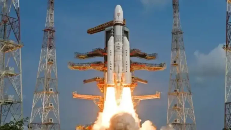 ISRO ROCKET LAUNCH (1)