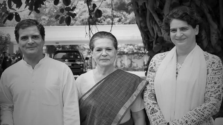 തങ്ങളെ അനാവശ്യമായി വലിച്ചിഴക്കുന്നതില്‍ സോണിയാ കുടുംബം കടുത്ത അതൃപ്തിയില്‍