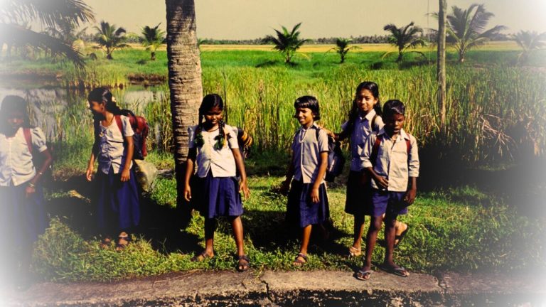 അവധി വേണ്ട, അറിവ് മതി: വിശേഷദിനങ്ങളിലെ സ്കൂൾ അവധി റദ്ദാക്കണം: ബാലാവകാശ കമ്മിഷന്റെ നിർണ്ണായക ഉത്തരവ്