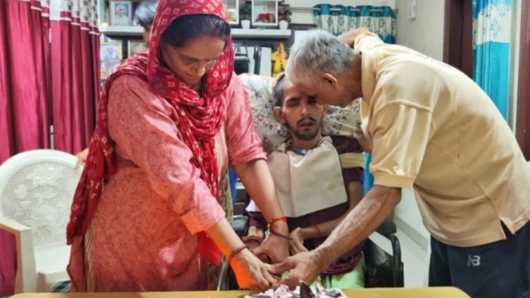 രാജ്യത്തെ ആദ്യ നിഷ്ക്രിയ ദയാവധം: ഹരീഷ് റാണയുടെ ജീവൻരക്ഷാ ഉപകരണങ്ങൾ നീക്കം ചെയ്തു