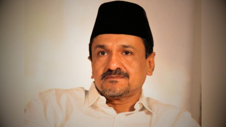 സാദിഖലി തങ്ങൾക്കെതിരെ വ്യാജ പോസ്റ്റ്: മലപ്പുറത്ത് രാഷ്ട്രീയ പോര് മുറുകുന്നു; സി പി എമ്മിനെതിരെ യു ഡി എഫ്