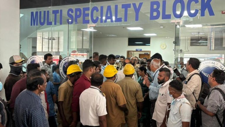 തിരുവനന്തപുരം മെഡിക്കൽ കോളേജ് തീപിടുത്തം: 5 രോഗികളുടെ മരണം, മനുഷ്യാവകാശ കമ്മിഷൻ അന്വേഷണത്തിന് ഉത്തരവിട്ടു