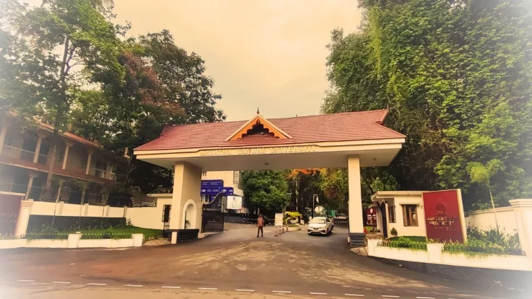എംജി സർവകലാശാലയിൽ പഠനബോർഡ് പുനഃസംഘടന വിവാദത്തിൽ; പെരുമാറ്റച്ചട്ട ലംഘനമെന്ന് പരാതി