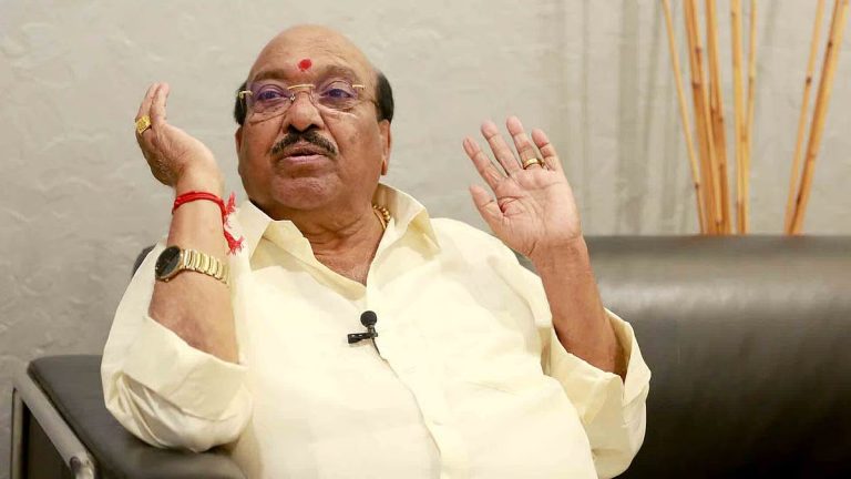 എസ് എന്‍ ഡി പി യൂണിയന്‍: വെള്ളാപ്പള്ളിക്ക് തിരിച്ചടി; അയോഗ്യതയില്‍ സ്റ്റേ ഇല്ല, നിലവിലെ സ്ഥിതി തുടരാന്‍ ഹൈക്കോടതി ഉത്തരവ്