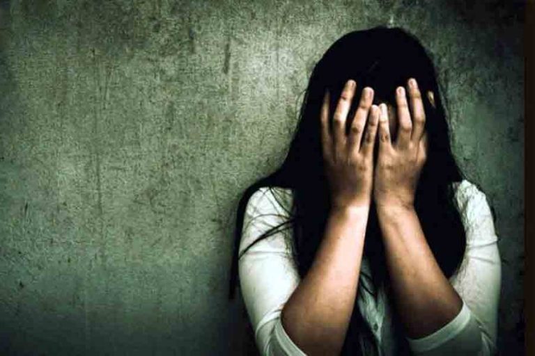 പ്രണയപ്പകയില്‍ പെണ്‍കുട്ടി മെനഞ്ഞത് പീഡനകഥ; എട്ടംഗ സംഘം രക്ഷപ്പെട്ടത് തലനാരിഴയ്ക്ക്; പോലീസിനെ വട്ടംചുറ്റിച്ച 'കണ്ണൂര്‍ ട്വിസ്റ്റ്'; പ്രതികാരത്തിന് 15-കാരി കാട്ടിക്കൂട്ടിയത് ഞെട്ടിക്കും കുബുദ്ധി