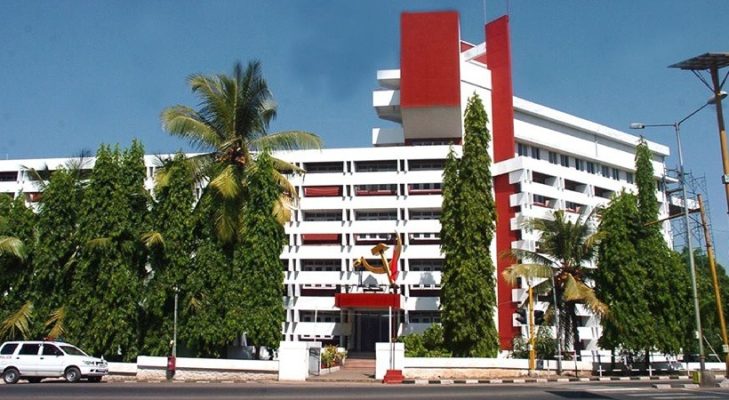 എ.കെ.ജി. സെന്റര്‍ ഭൂമി കേസ്: സി.പി.എം. പ്രതിരോധത്തിലോ? നിയമപോരാട്ടം മുറുകുമ്പോള്‍ പാര്‍ട്ടിക്ക് ആശങ്ക
