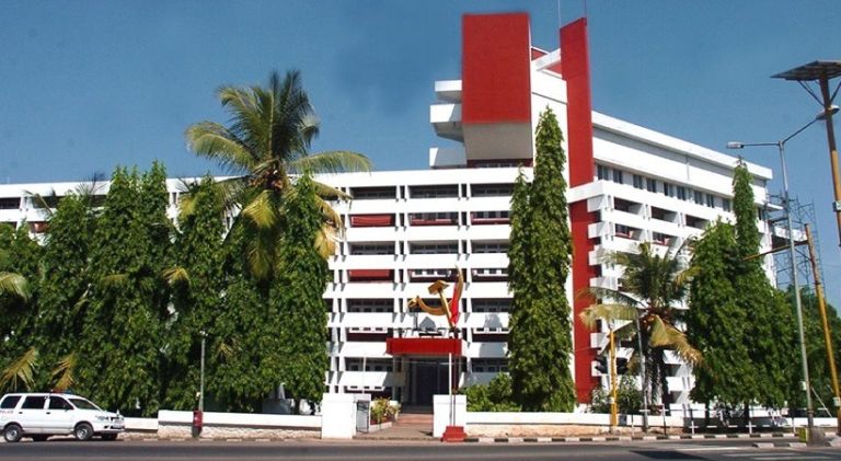 എ.കെ.ജി. സെന്റര്‍ ഭൂമി കേസ്: സി.പി.എം. പ്രതിരോധത്തിലോ? നിയമപോരാട്ടം മുറുകുമ്പോള്‍ പാര്‍ട്ടിക്ക് ആശങ്ക