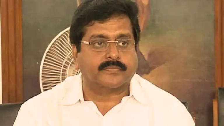 വി.എസ്. ശിവകുമാറിനെതിരെ അപകീര്‍ത്തി നോട്ടീസ്: രണ്ടുപേര്‍ക്കെതിരെ കേസ്; വിജിലന്‍സിന്റെ ക്ലീന്‍ ചിറ്റും നിര്‍ണ്ണായകമായി; ആ കള്ള നോട്ടീസില്‍ വിശദ അന്വേഷണത്തിന് കാട്ടാക്കട പോലീസ്