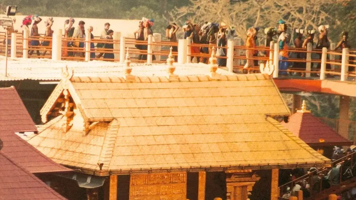 ശബരിമല സ്വര്‍ണക്കൊള്ള: അനിശ്ചിതത്വത്തിന്റെ നിഴലില്‍ അന്വേഷണം; വിരമിക്കലും ഭരണമാറ്റ ഭീതിയും എസ്ഐടിയെ സ്വാധീനിക്കും; 2025ലെ കൊള്ളയും അന്വേഷണത്തിലേക്ക് വരും