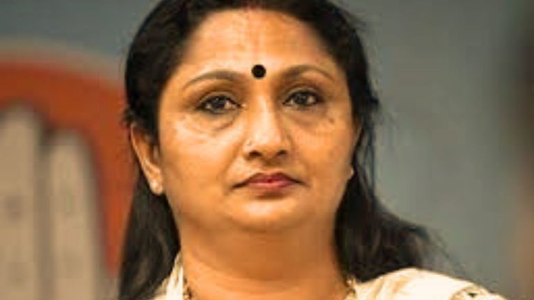 കോൺഗ്രസിനെതിരായ വ്യാജ പ്രചരണം: 100 ഫേസ്ബുക്ക് അക്കൗണ്ടുകൾക്കെതിരെ ഡിജിപിക്ക് പരാതി