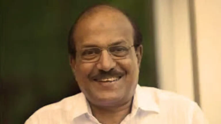 കുഞ്ഞാലിക്കുട്ടി ആര്‍ക്കു വേണ്ടി കൈ പൊക്കും; വിഡിയും കെസിയും ആര്‍സിയും പ്രതീക്ഷയില്‍; മുഖ്യമന്ത്രി തര്‍ക്കത്തില്‍ കോണ്‍ഗ്രസിന് ലീഗിന്റെ 'മഞ്ഞക്കാര്‍ഡ്'; ഗ്രൂപ്പ് നേതാക്കള്‍ ആശങ്കയില്‍