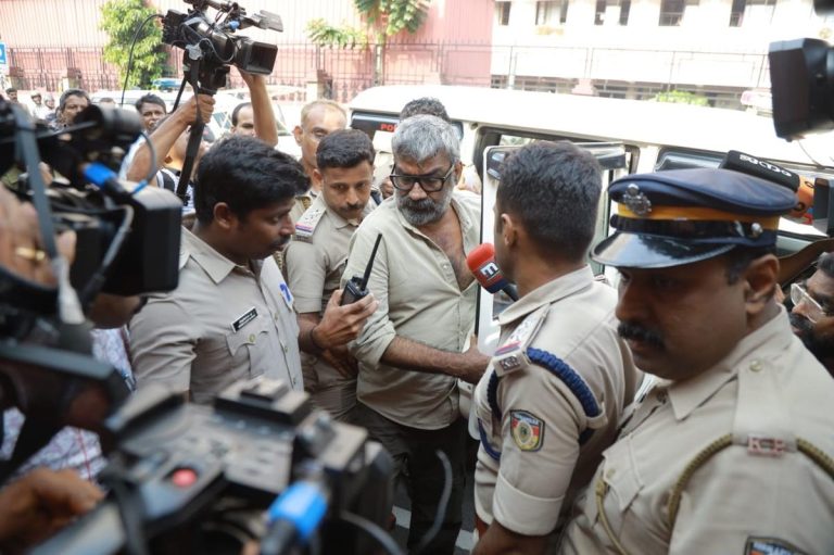 രഞ്ജിത്തിനെ ഒളിവില്‍ പോകാന്‍ സഹായിച്ചു; നടന്‍ ബോബി കുര്യനും അസി. ഡയറക്ടര്‍ ശാലിനിയും പ്രതിപ്പട്ടികയിലേക്ക്?