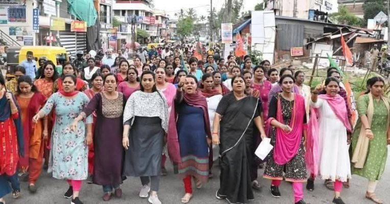 വട്ടിയൂർക്കാവ് മാർച്ച്: മുൻ ഡിജിപി ആർ. ശ്രീലേഖയ്ക്ക് പോലീസ് നോട്ടീസ്; നടപടി കടുപ്പിക്കുന്നു