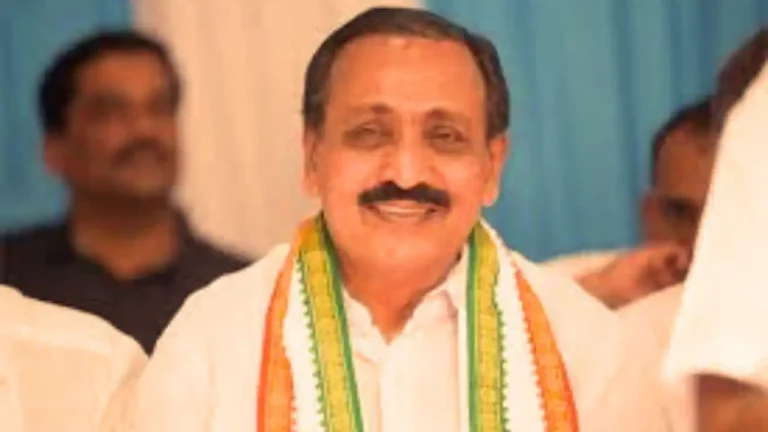 പാര്‍ട്ടിയെ പ്രതിസന്ധിയിലാക്കുന്ന വിധത്തില്‍ പരസ്യ പ്രതികരണം നടത്തിയ രാഘവനെതിരെ ഹൈക്കമാന്‍ഡിന് പരാതി നല്‍കാന്‍ കെ.പി.സി.സി. നേതൃത്വം;  'യൂസ് ആന്‍ഡ് ത്രോ' പരാമര്‍ശവും സ്ഥാനാര്‍ത്ഥി നിര്‍ണ്ണയത്തിലെ അതൃപ്തിയും പാര്‍ട്ടി അച്ചടക്കത്തിന്റെ ലംഘനമോ?