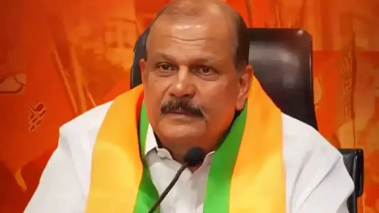 പൂഞ്ഞാറില്‍ താന്‍ വന്‍ ഭൂരിപക്ഷത്തോടെ വിജയിക്കുമെന്ന കാര്യത്തില്‍ പി.സി. ജോര്‍ജിന് തരിമ്പും സംശയമില്ല. 'ആര്‍ക്കെങ്കിലും സംശയമുണ്ടെങ്കില്‍ ഒരു കോടി രൂപ പന്തയം വെക്കാന്‍ തയ്യാറാണ്'; ഒരു കോടി പന്തയം, തൂക്കുമന്ത്രിസഭ പ്രവചനം; കേരള രാഷ്ട്രീയത്തെ ചൂടുപിടിപ്പിച്ച് പി.സി. ജോര്‍ജിന്റെ വെല്ലുവിളി