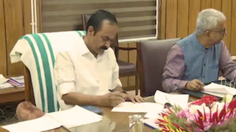 വി.ഡി. സതീശൻ സർക്കാരിന്റെ ആദ്യ നീക്കം; 10 ദിവസത്തിനകം സാമ്പത്തിക ധവളപത്രം പുറത്തിറക്കും
