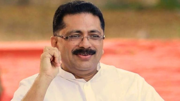 'തലപോയാലും വിശ്വസിച്ചവരെ വഞ്ചിക്കില്ല'; ചുവപ്പിനെ നെഞ്ചോട് ചേർത്ത് കെ.ടി. ജലീലിന്റെ ഫേസ്ബുക്ക് പോസ്റ്റ്