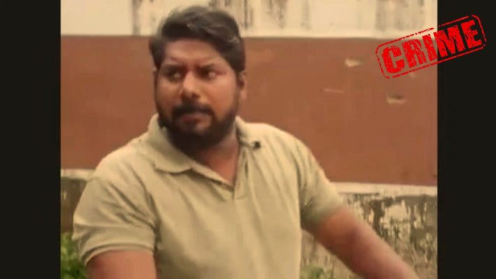 ഹെല്‍മറ്റില്ലാത്ത പാച്ചില്‍ ചോദ്യം ചെയ്തു; തിരുവനന്തപുരത്ത് മുതിര്‍ന്ന മാധ്യമപ്രവര്‍ത്തകന്റെ വീട്ടില്‍ വെട്ടുകത്തിയുമായി ഗുണ്ടാ അഴിഞ്ഞാട്ടം; സ്ത്രീകളെ അസഭ്യം പറഞ്ഞു, കൊലവിളി