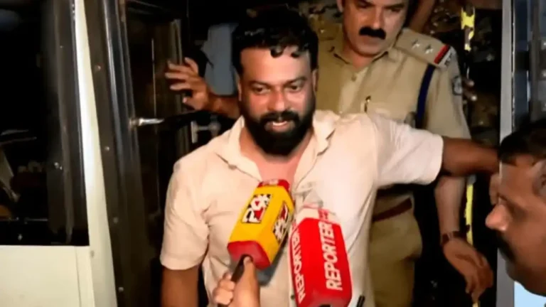 ബി.ജെ.പി കൗണ്‍സിലര്‍ ആര്‍. സുഗതന് അയോഗ്യത ഭീഷണി; രാഷ്ട്രീയമായി നേരിടുമെന്ന് മേയര്‍ വി.വി. രാജേഷ്;  കാപ്പക്കേസില്‍ ജയിലിലായ ജനപ്രതിനിധിക്ക് തുടര്‍ച്ചയായി യോഗങ്ങളില്‍ പങ്കെടുക്കാത്തതിനാല്‍ അംഗത്വം നഷ്ടപ്പെടാന്‍ സാധ്യത; അവധി അപേക്ഷ നല്‍കുന്നതിനും മുന്‍കാല ഉന്നത നീതിന്യായ കോടതി വിധികള്‍ തടസ്സം; തൃക്കാക്കരയിലെ മുന്‍ മാതൃകകള്‍ ചര്‍ച്ചയാകുന്നു; തിരുവനന്തപുരത്ത് എന്തും സംഭവിക്കാം?