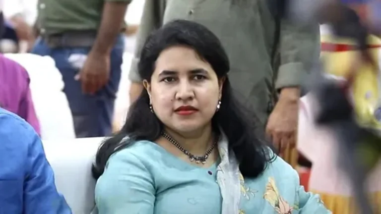 അബുദാബി അക്കൗണ്ടുകള്‍ പൂട്ടി വിവരങ്ങള്‍ മായ്ച്ചു; വിദേശ പണമിടപാടുകളില്‍ മറുപടിയില്ലാതെ വീണ; മാസപ്പടി കേസില്‍ കടുത്ത വിദേശ വിനിമയ ചട്ട ലംഘന കുരുക്ക് മുറുകുന്നു