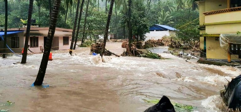 മഴക്കെടുതിയില് വിറങ്ങലിച്ച് കേരളം: ഏഴ് ജില്ലകളില് ഓറഞ്ച് അലര്ട്ട് rain disaster